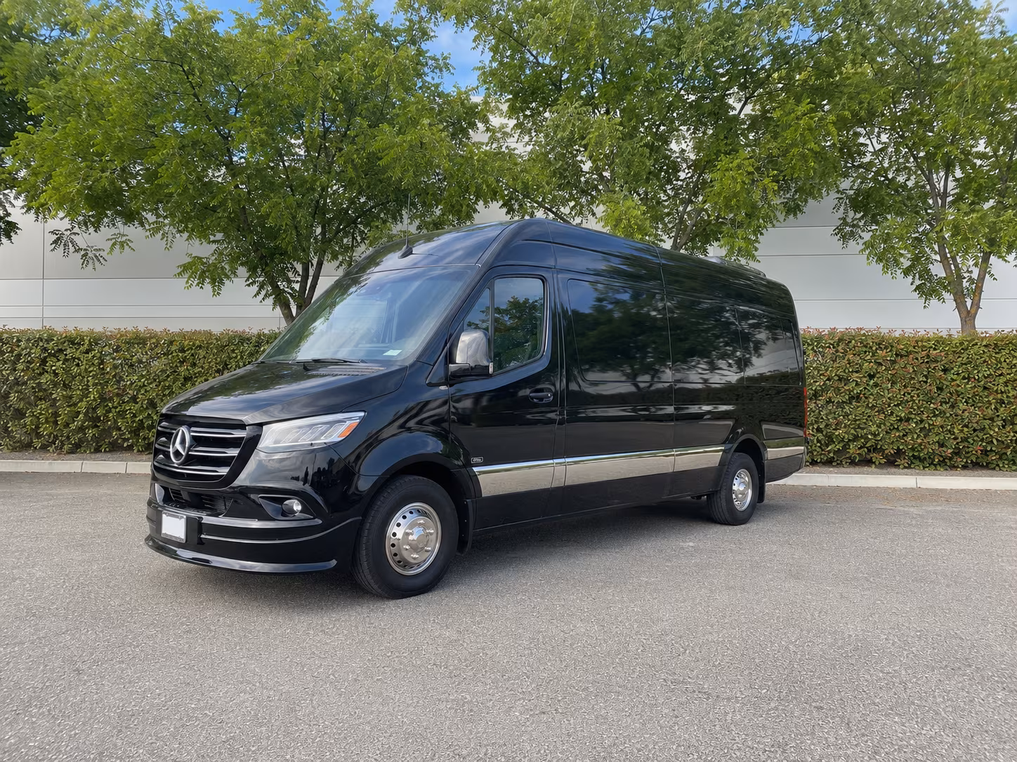 arrange transportation for your next bachelor or bachelorette party 4