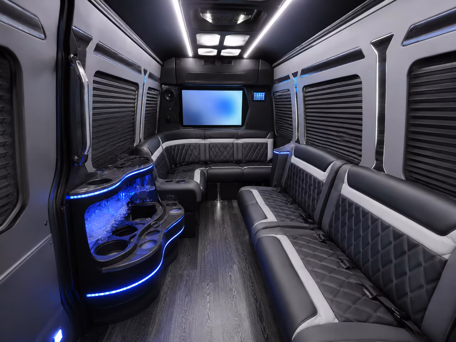 arrange transportation for your next convention or trade show 1