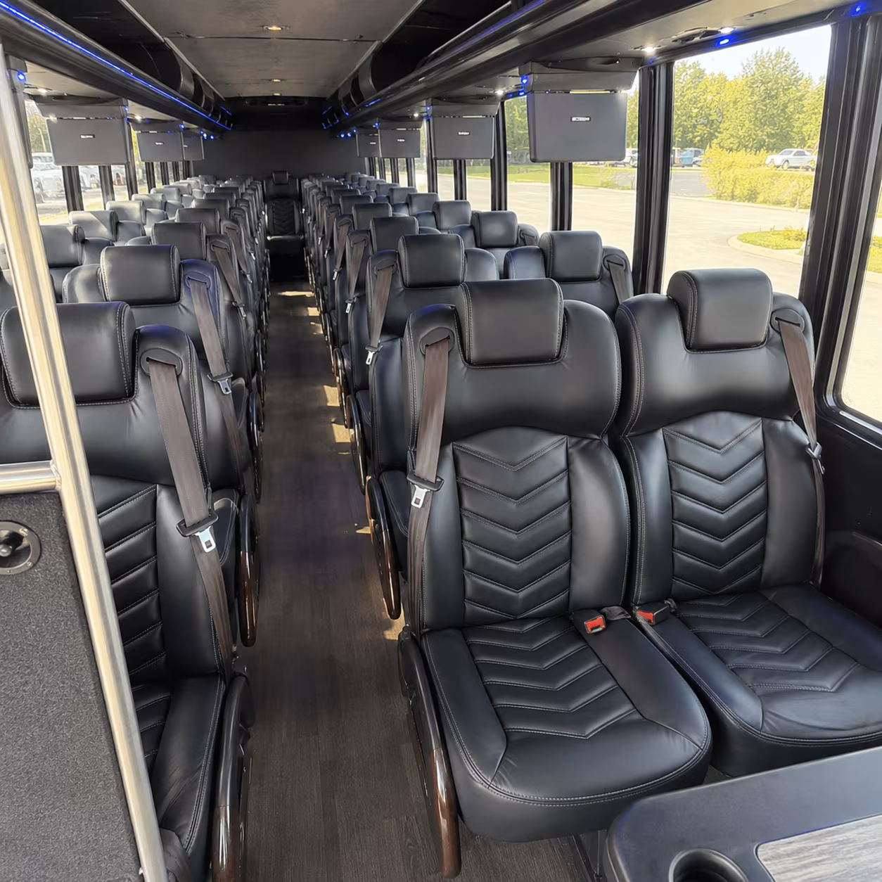 arrange transportation for your next corporate event 3