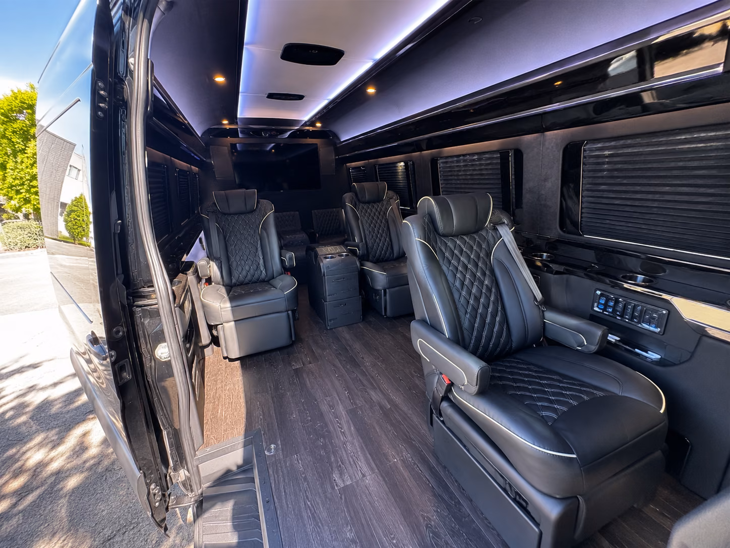 arrange transportation for your next wedding 2