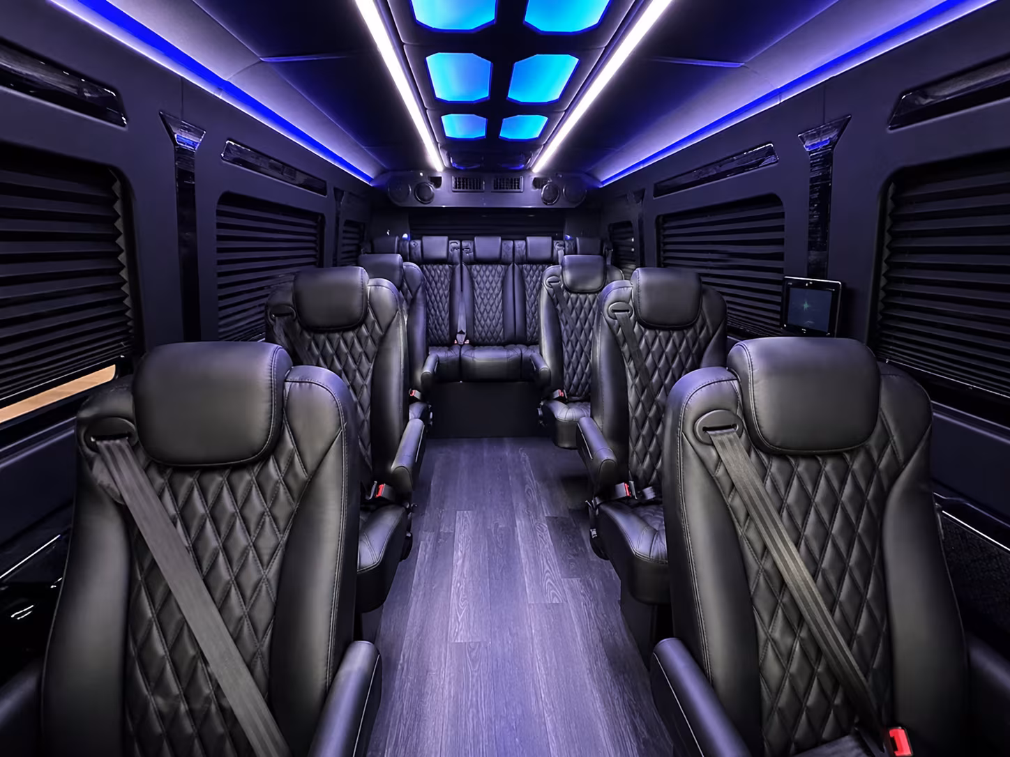 arrange transportation for your next wedding 4
