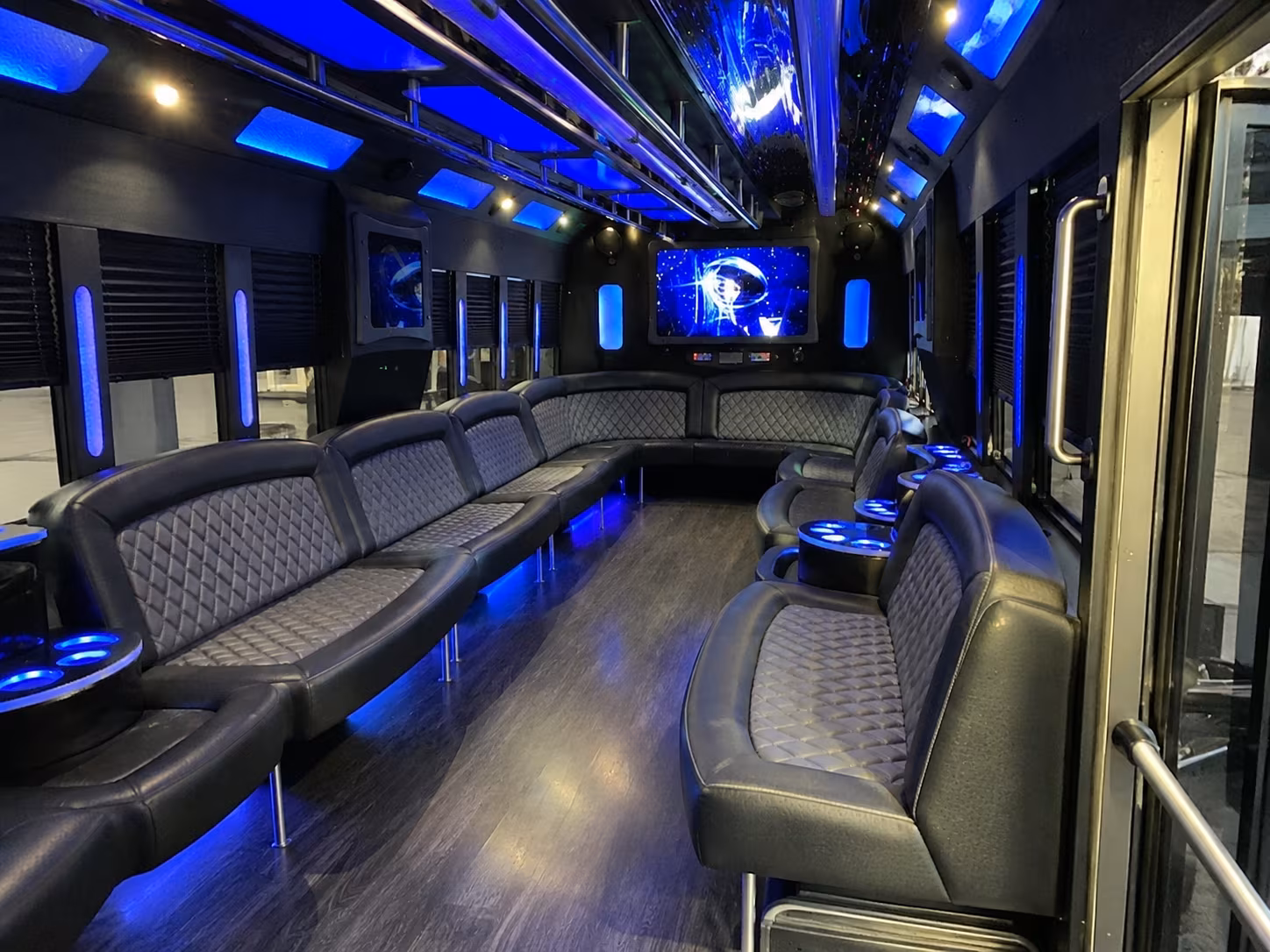 olathe 28 passenger party bus interior