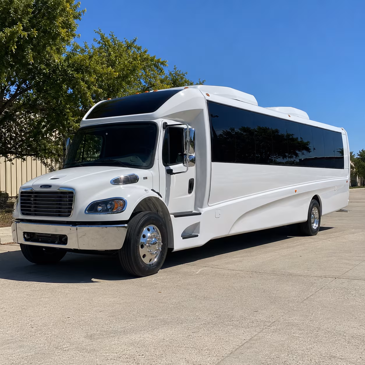 olathe 30 passenger minibus