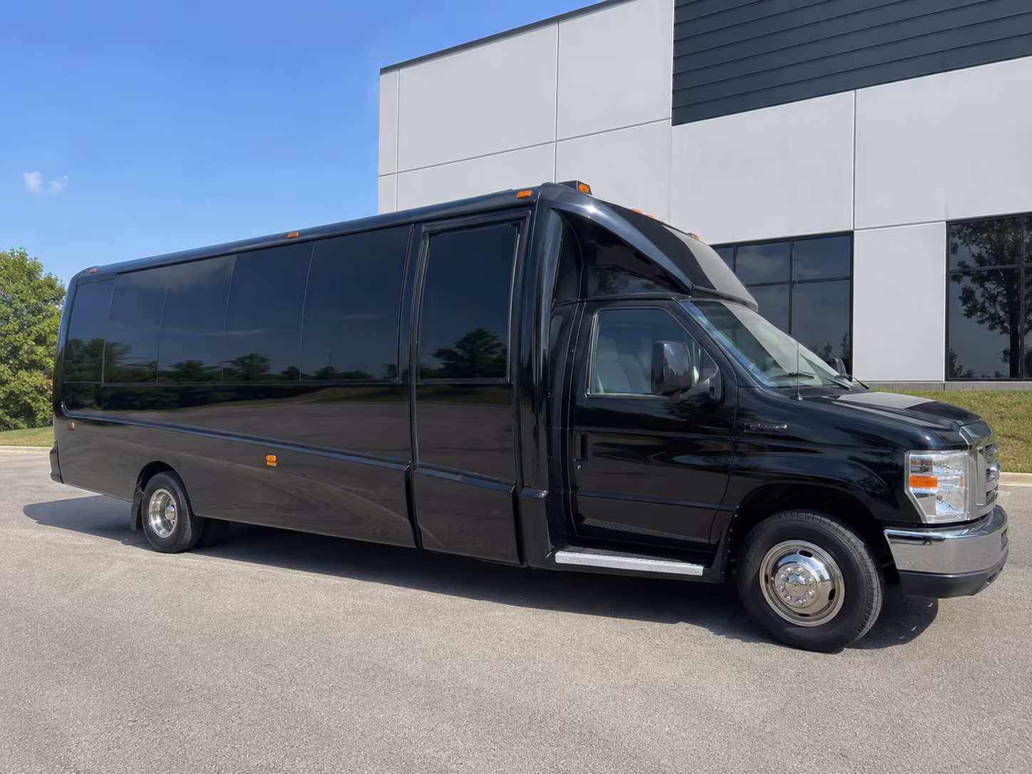 party buses for bachelorette wine tours out of olathe
