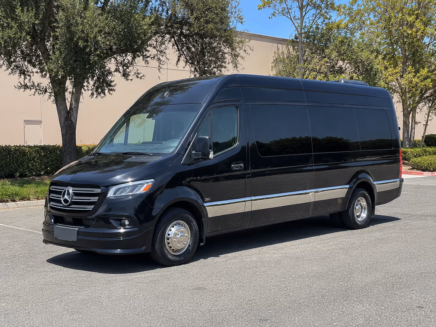 sprinter vans for small group winery visits around johnson county